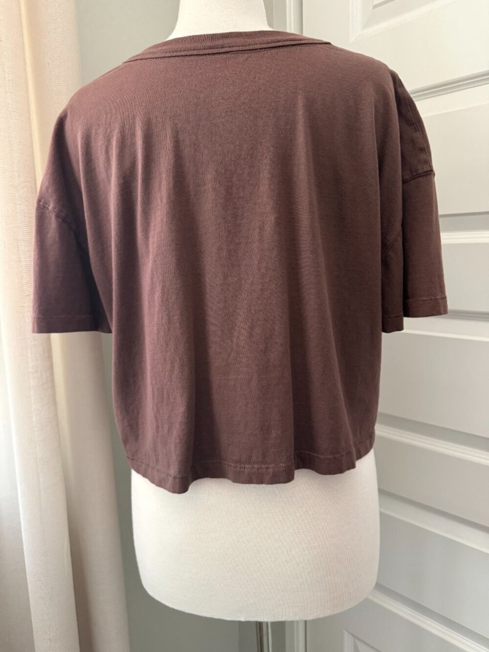 Nuuds Boxy V-Neck Tee : Medium - Picture 4 of 5